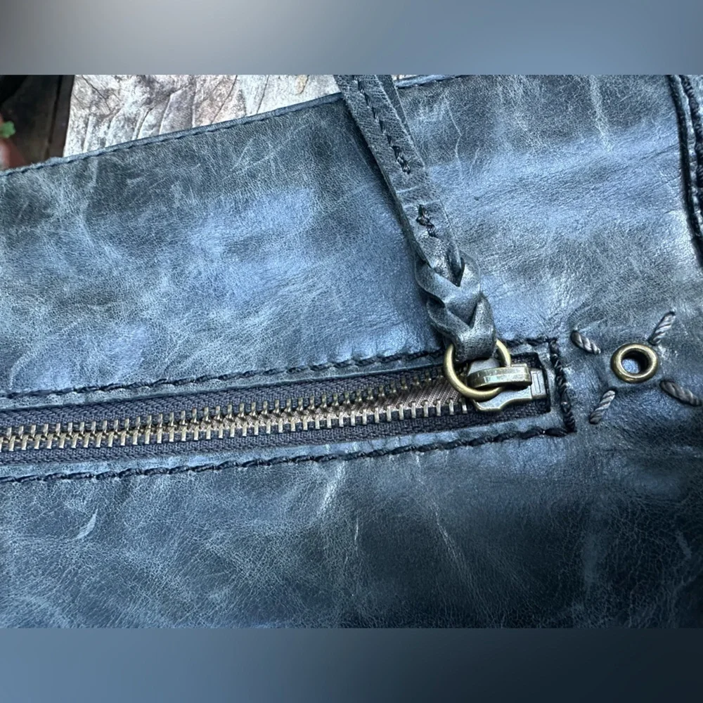 THE SAK Black Indio Shoulder Bag W/ Pebbled Vintage Style Leather Western Hobo - Picture 9 of 11